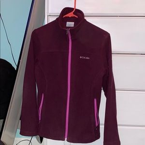 woman’s columbia zip up